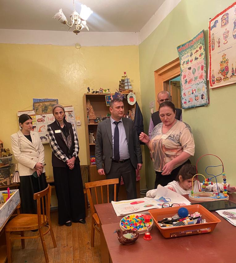 Мурад Казиев посетил учреждения социального обслуживания в Кизилюрте